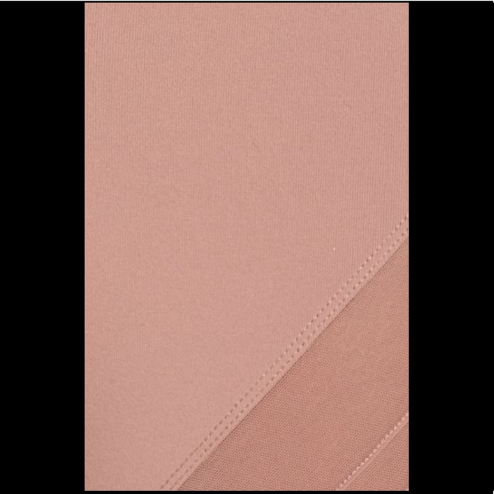 Alo Ultimate High Waist Leggings - Picture 5 of 5
